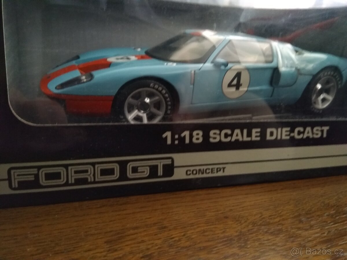 Prodám modely 1/18 - 4