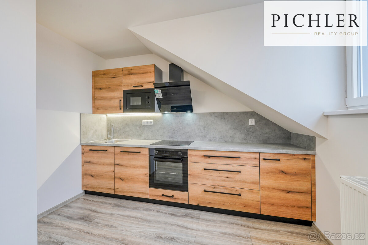 Pronájem podkrovního bytu 2KK, 50 m², Chotěšov - 4