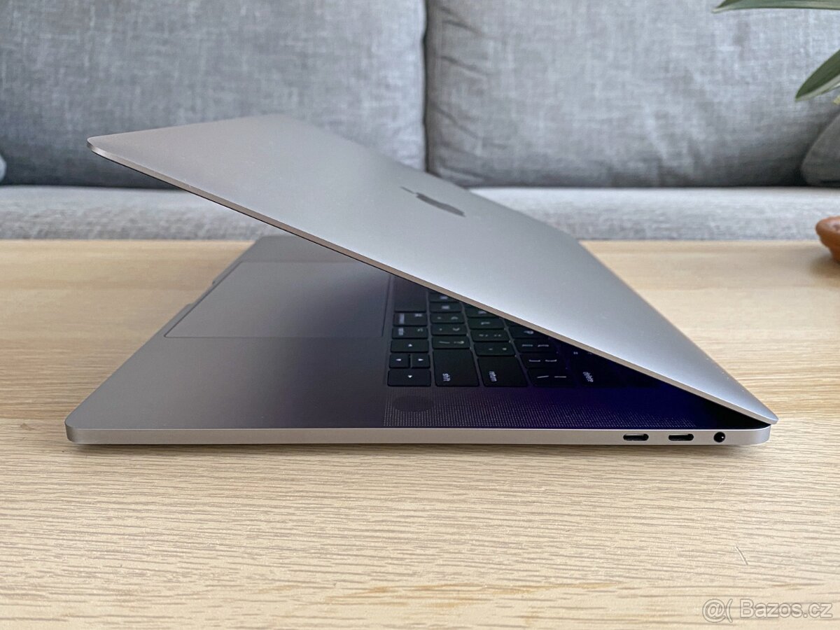 Apple MacBook Pro 15" - ZÁNOVNÍ STAV 10/10 - ZÁRUKA - 4