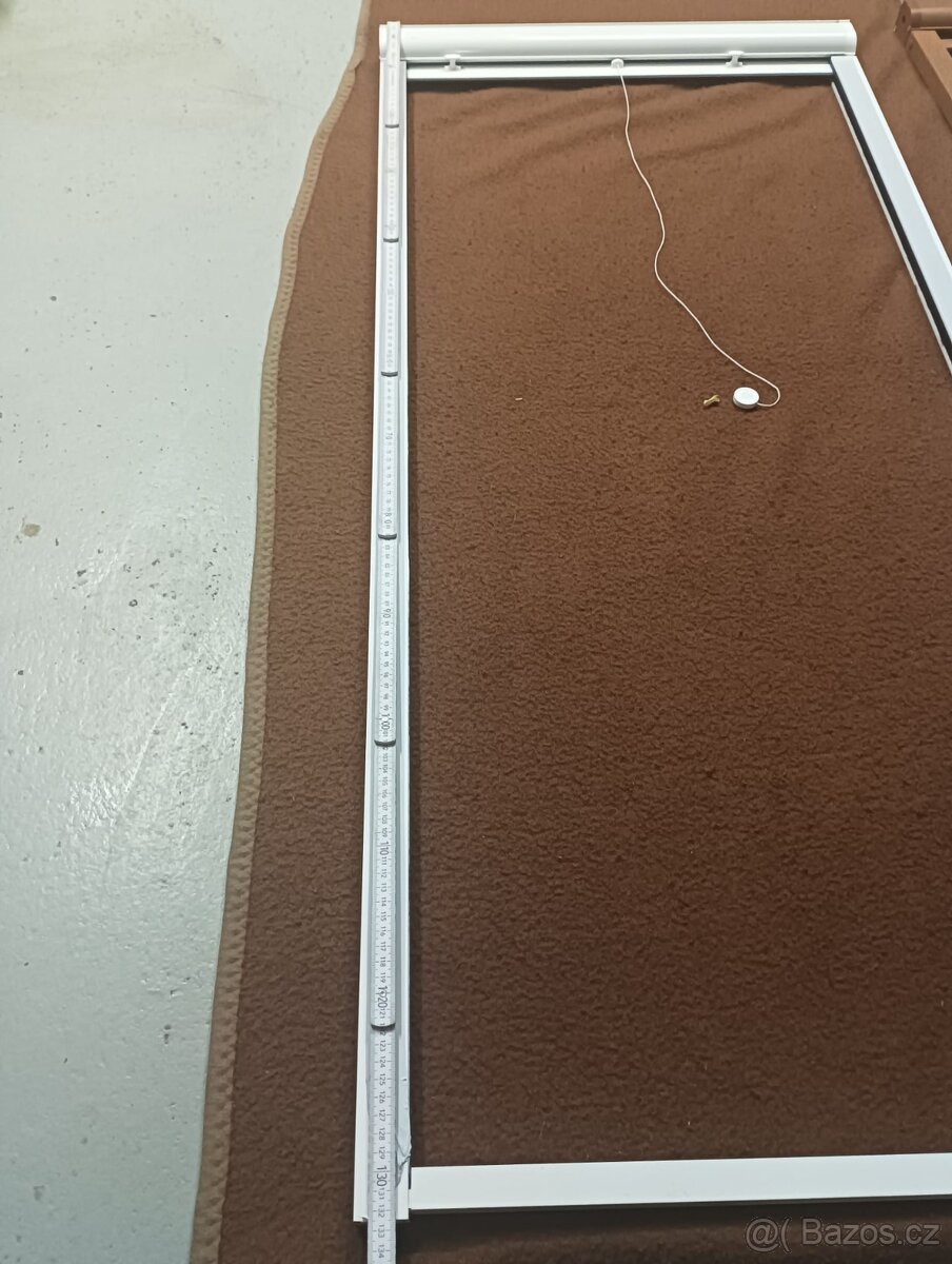 Prodám bílou rolovací síť proti hmyzu do interiéru. Nová, n - 4