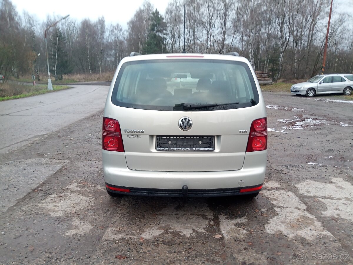 VW Touran - 4