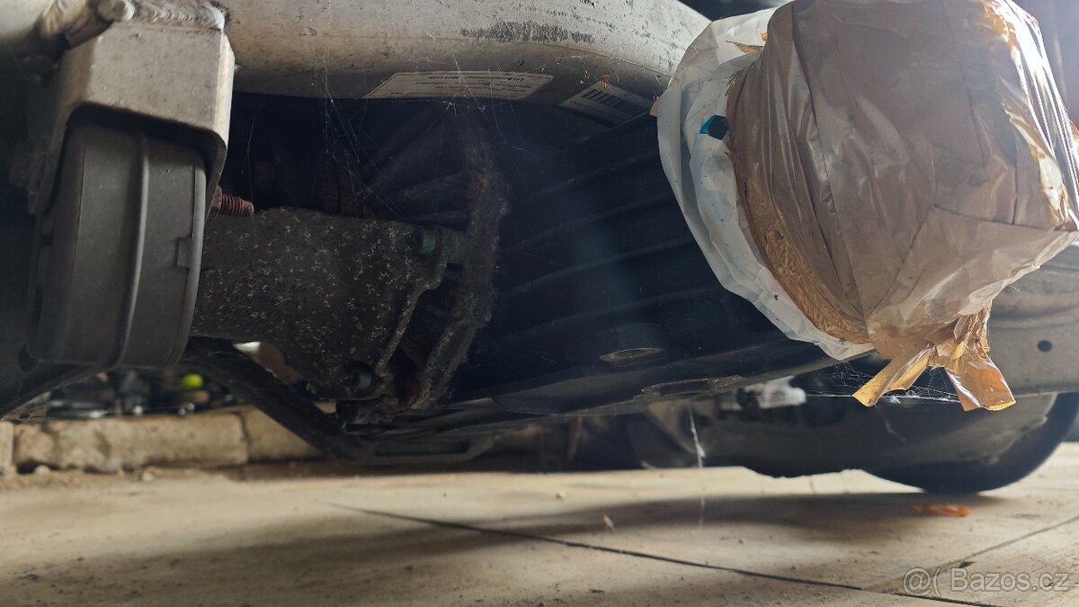 Zadní náprava Audi A8 D3 4.2fsi - 4