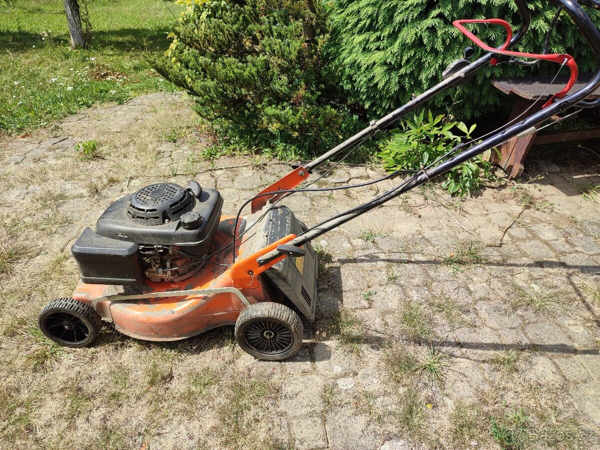 Sekačka na trávu - benzín - 4