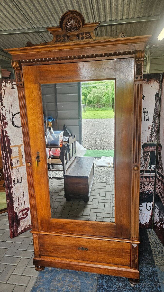 Starožitná skříň se zrcadlem - 4