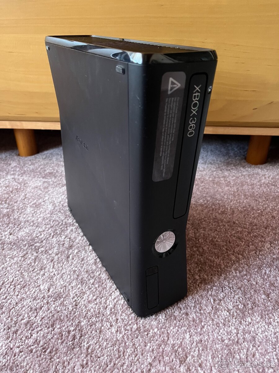 Xbox 360 + Kinect – jako nový, kompletní balení - 4