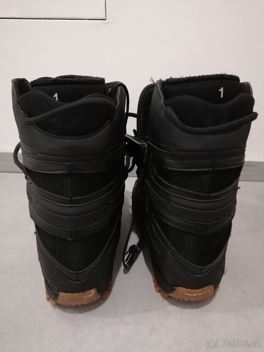 Prodám snowboardové boty značky Lamar. EU32. - 4