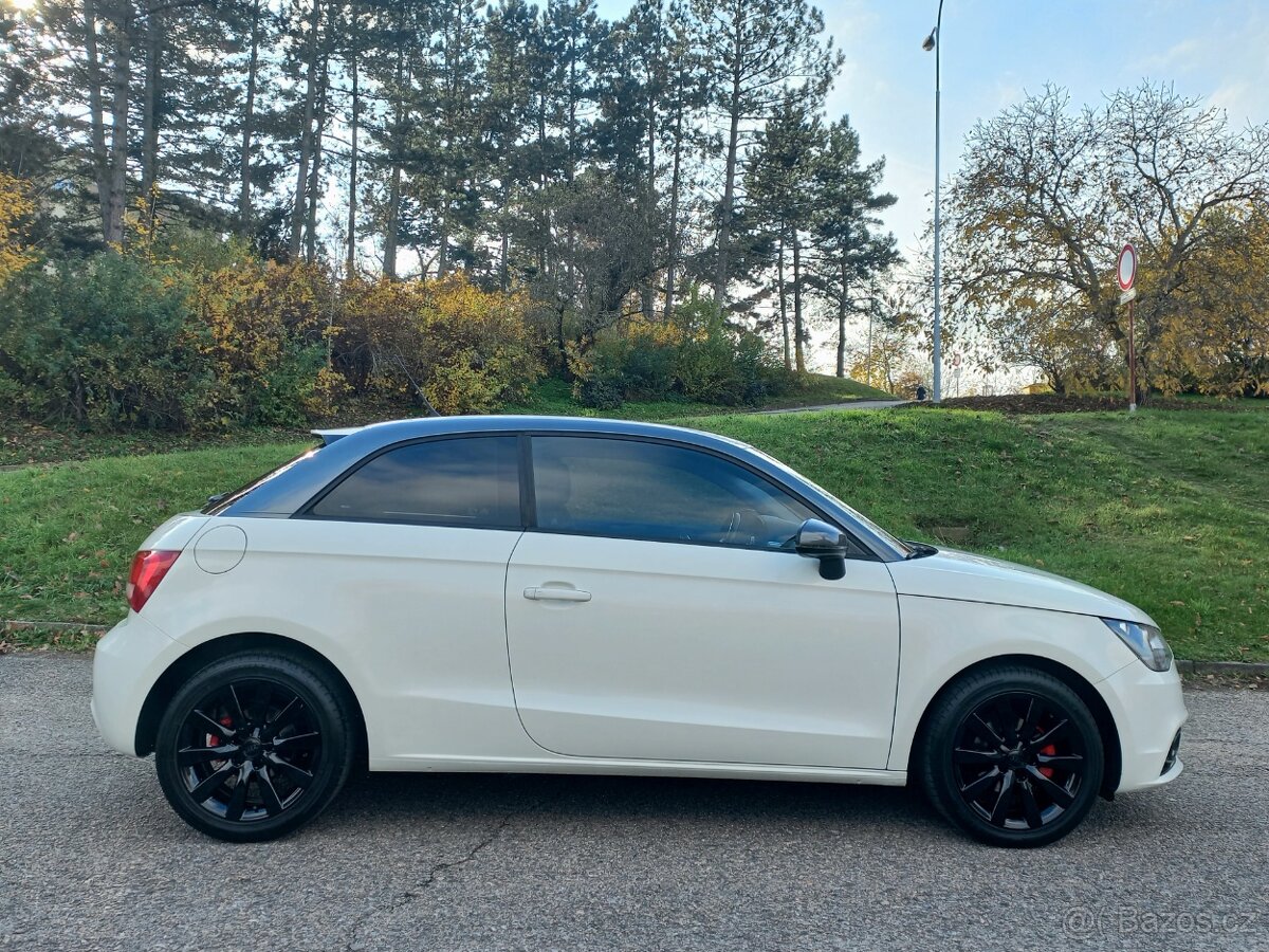 Audi A1 1.2tfsi,114tkm,Klima,Tempo,Navi,Výhřev,Nová TK - 4