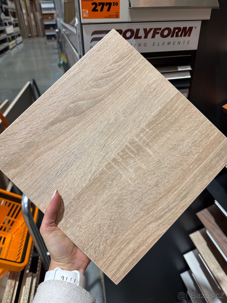 Předsíňová stěna - 4