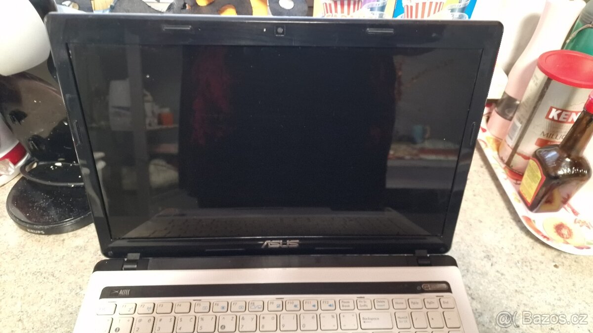 Notebook ASUS K53S 15,6" Procesor procesor: Intel® Core™ i - 4