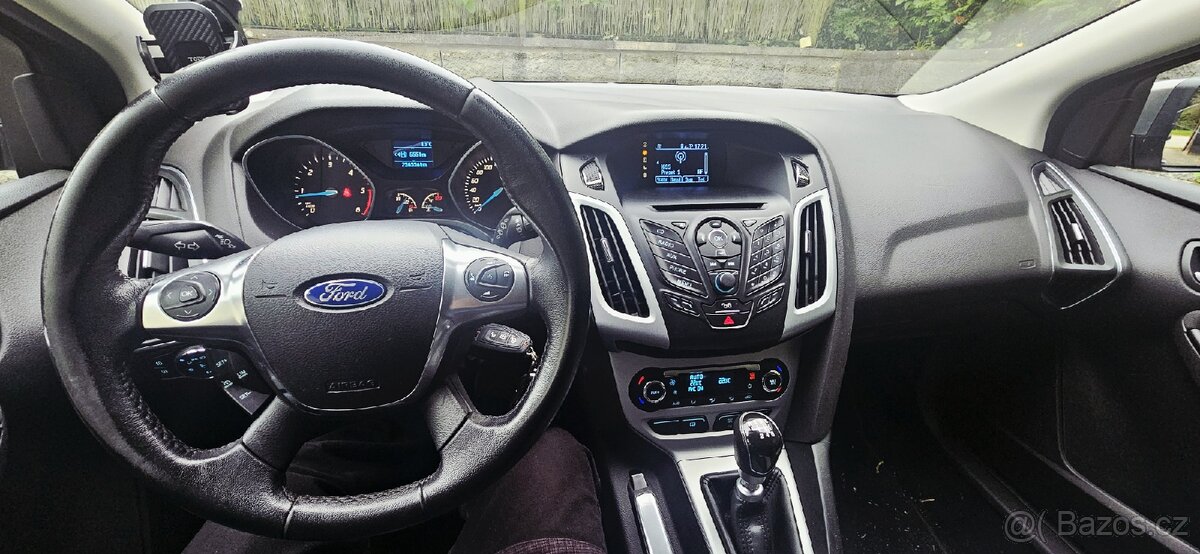 Ford Focus 2.0 tdci 2014 champions league edition - 4