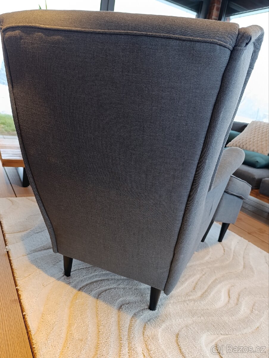 Ikea ušák s podnožkou Strandmon - 4