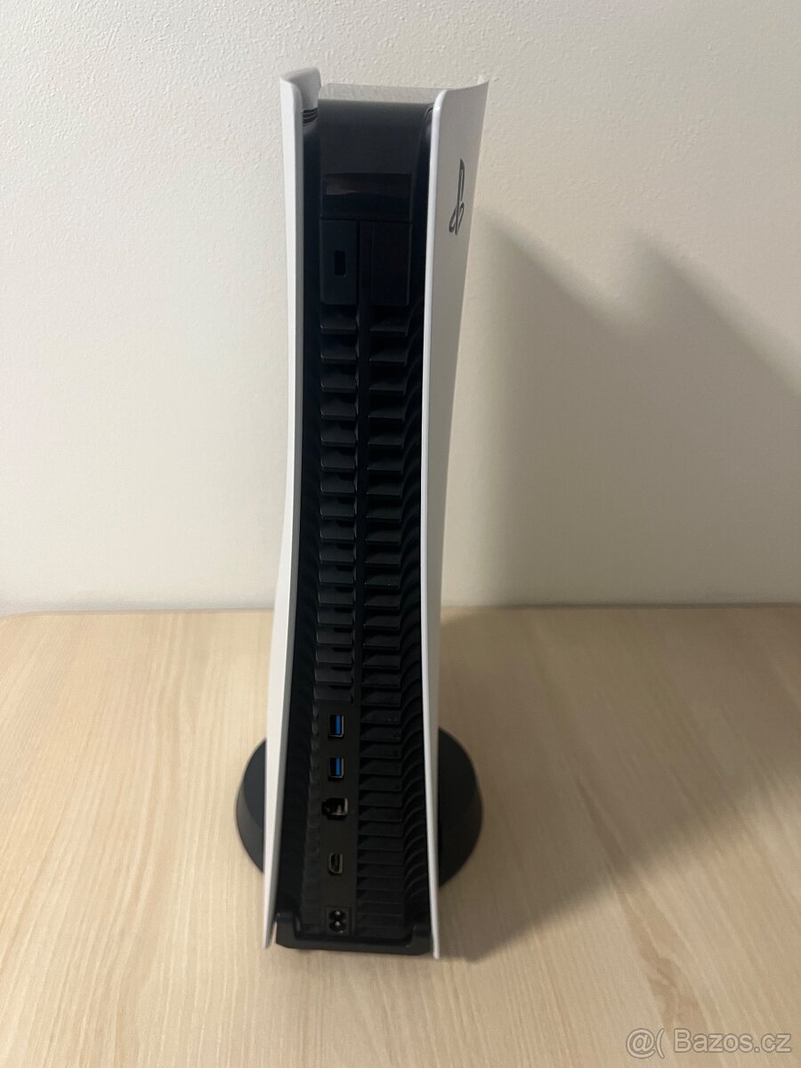 Herní konzole PS5 / PlayStation 5 s mechanikou - 4