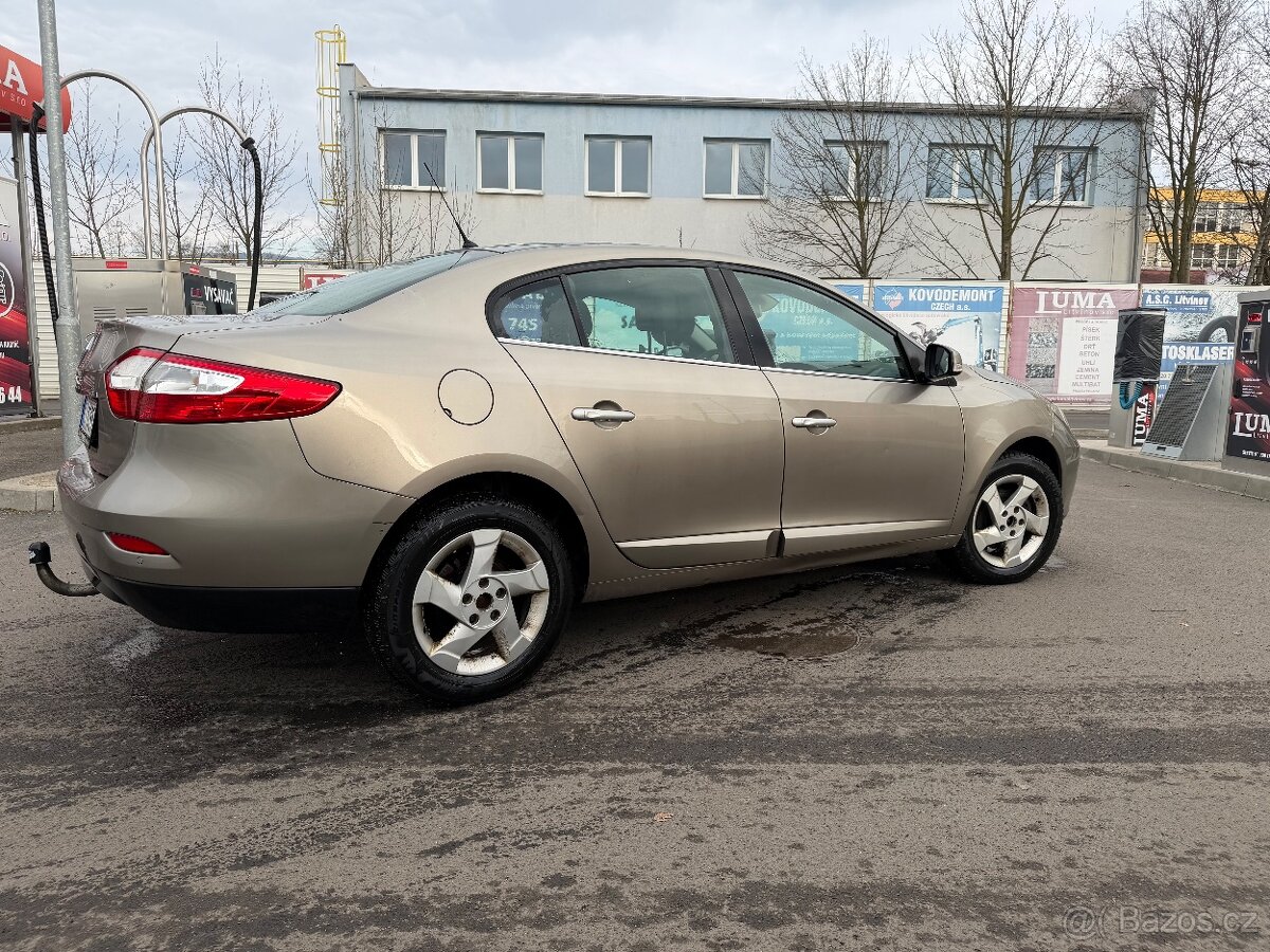 Renault fluence 1.6 16v pěkný vůz - 4