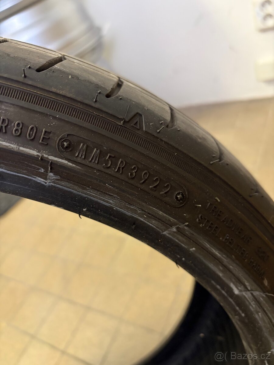 225/35 r19 - 4