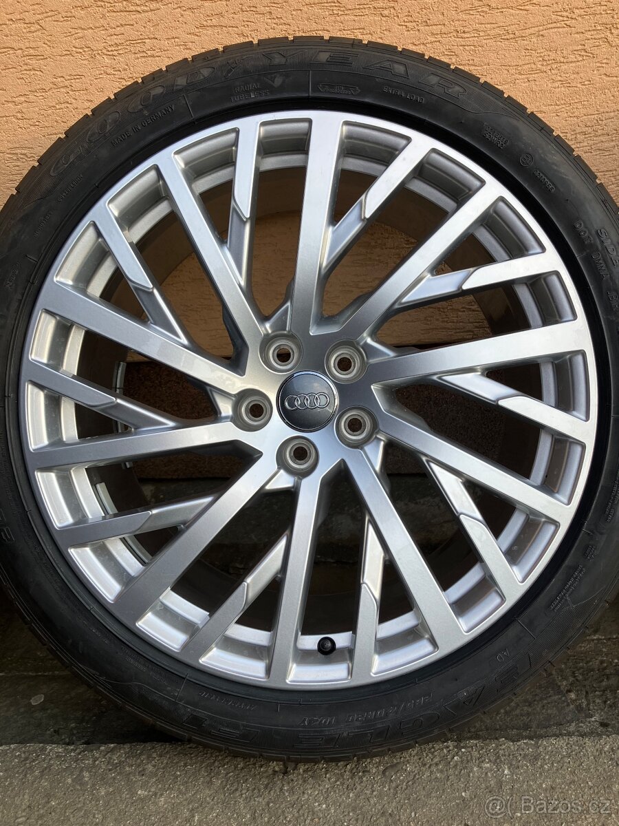 Letní sada Audi A8 - 4