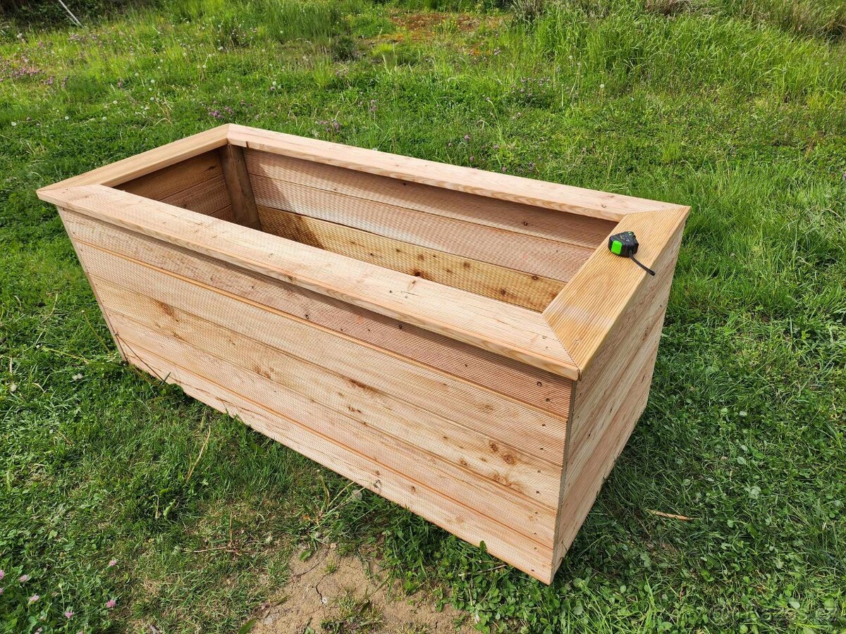 Modřínové vyvýšené záhony, truhlíky - 4