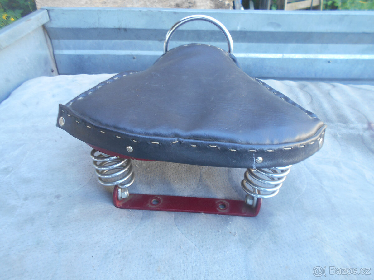 Jawa pérák sedlo - 4