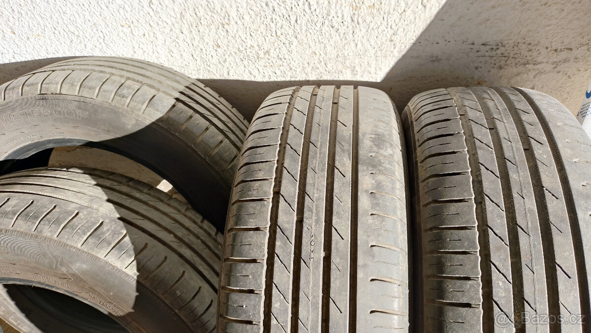 205/60R16 92H Nokian Wetproof - 4