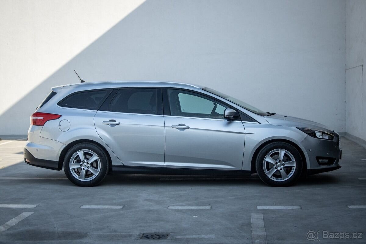 Ford Focus Kombi 1.5 TDCi Duratorq Titanium ECOnetic - 4