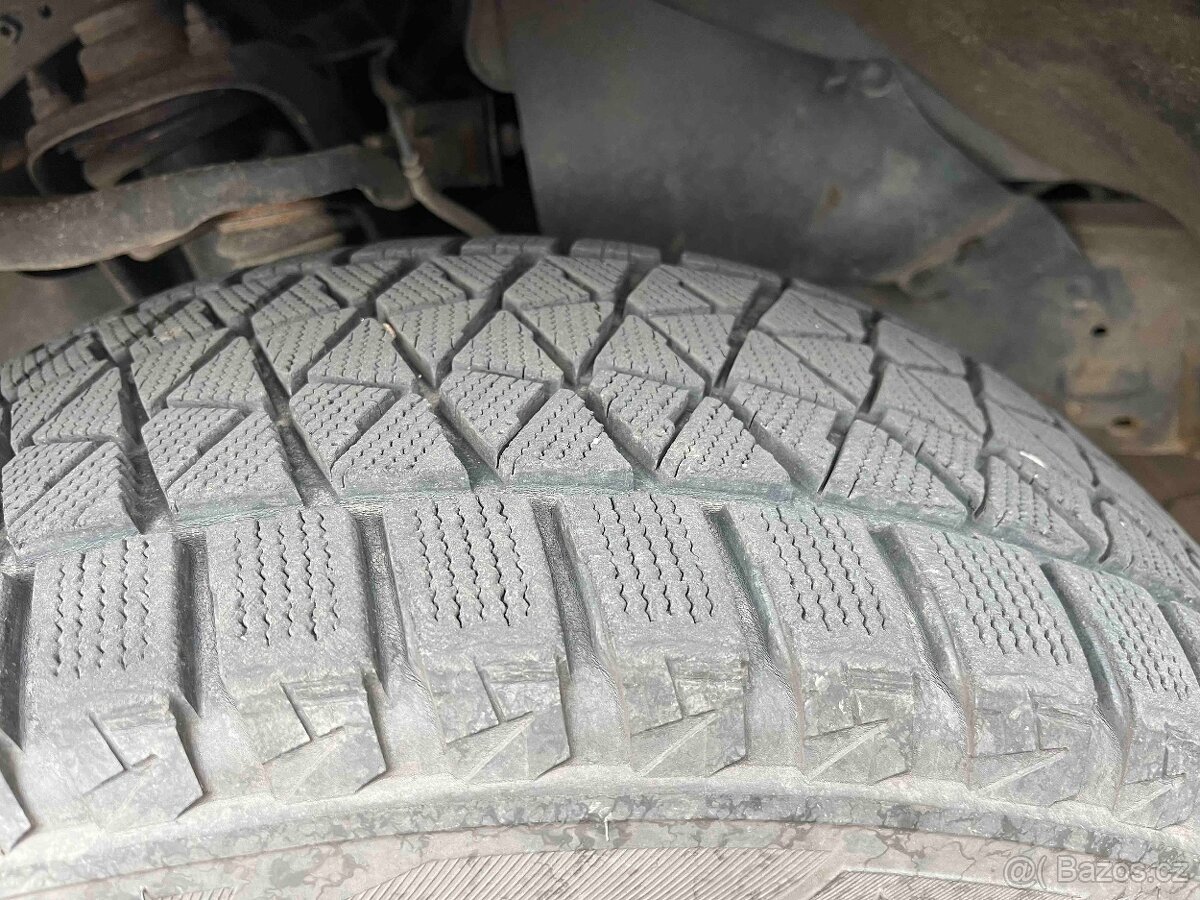 zimní pneu Bridgestone Blizzak DM-V2 265/60 R18 – 8 mm TOP