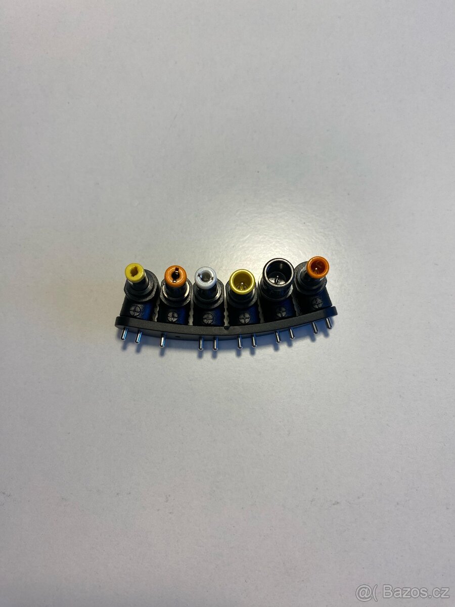 FSP 65W nabíječka - 4