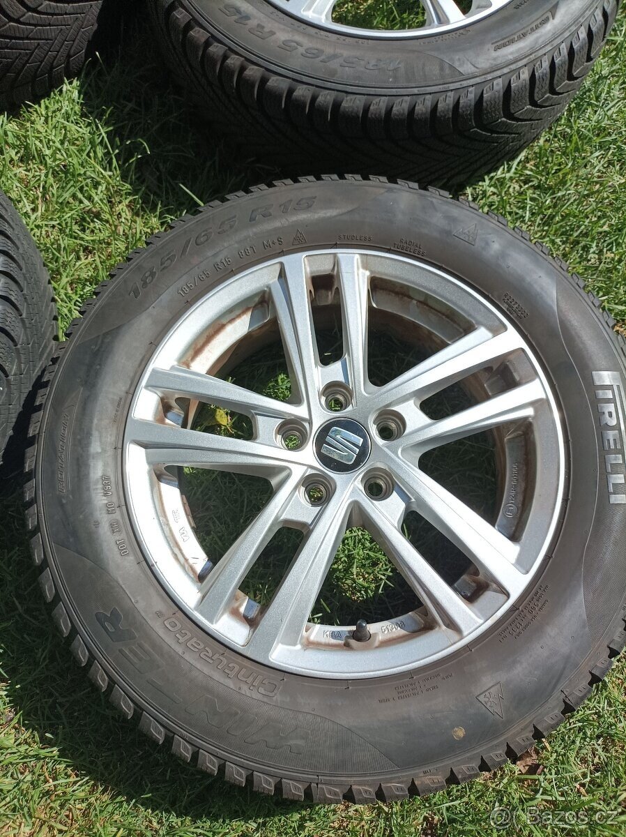 Zimní sada originál Seat 5x100 Pirelli 185/65/15 Ibiza - 4