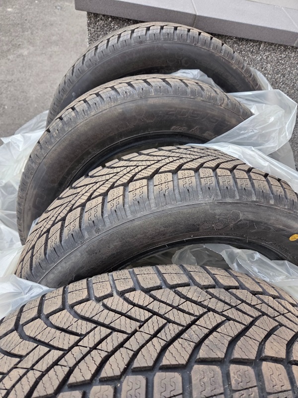Pneu FALKEN 205/55 R 16 - 4
