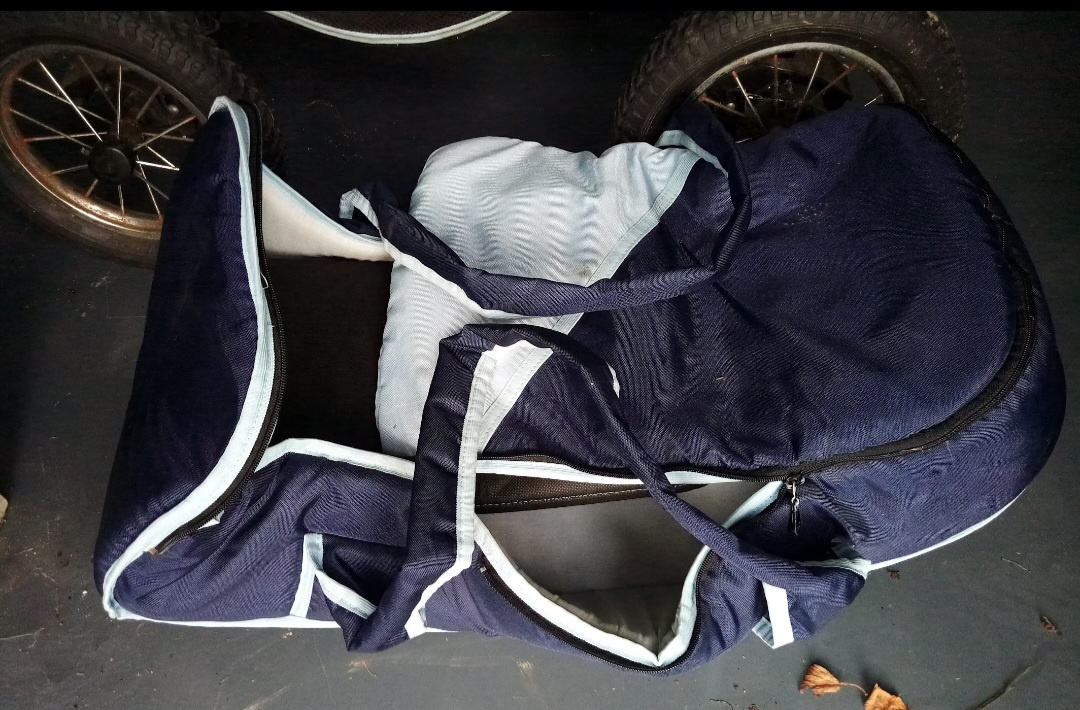 Prodám použitý kočárek. - 4