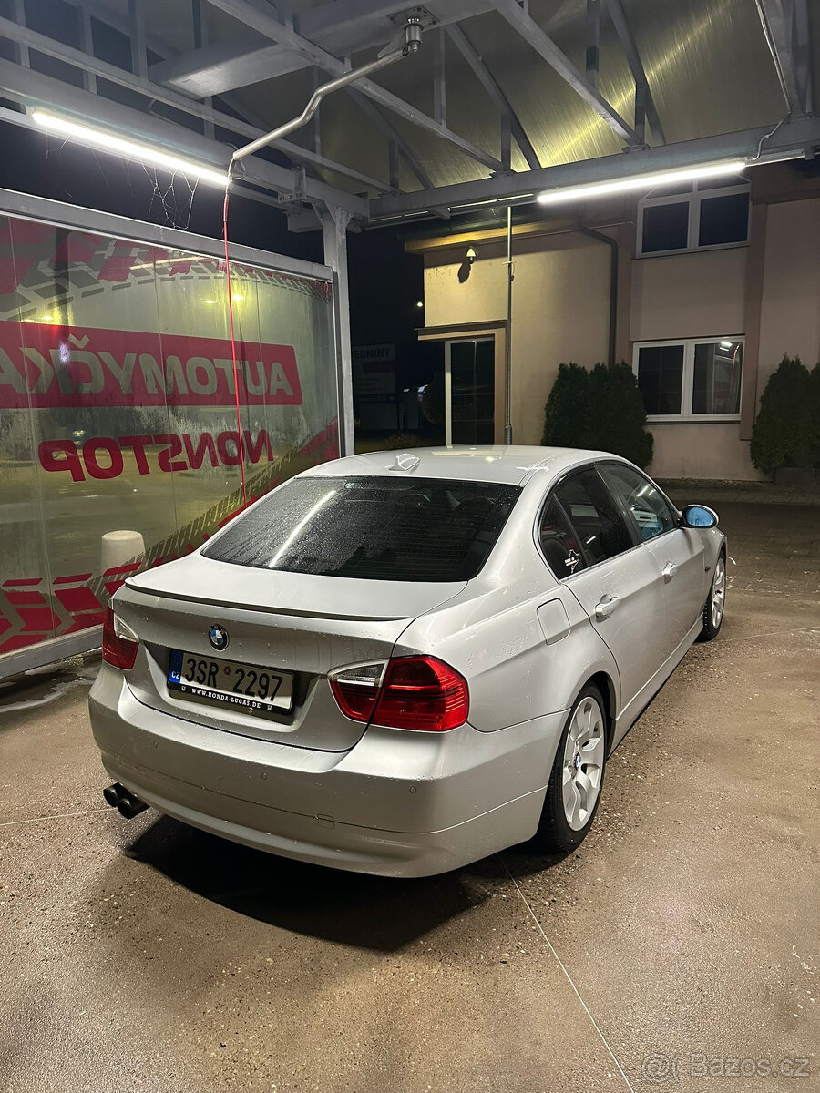 Bmw e90 325i N52 - 4