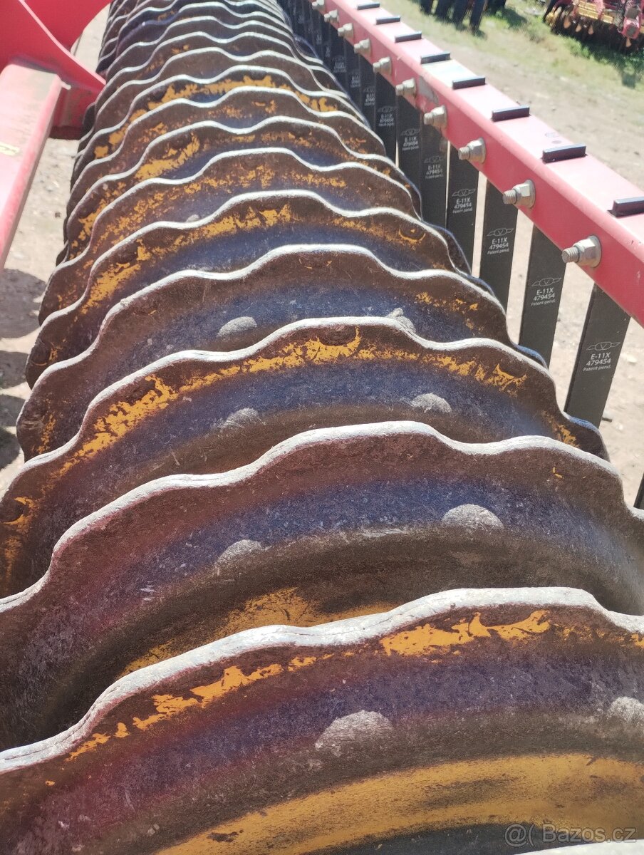 diskový podmítač väderstad carrier 400 - 4