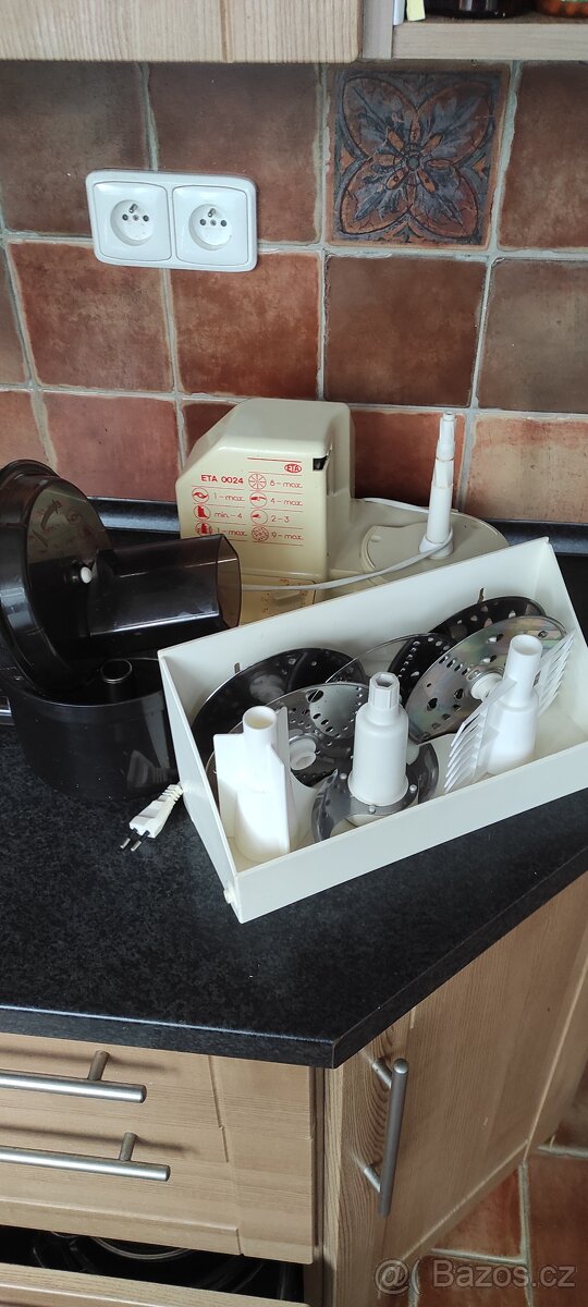 ETA 0024(příslušenství-víko nádoba talíře zamluveno) - 4