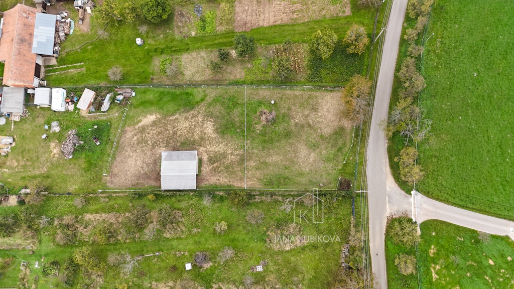 Pozemek vhodný k výstavbě rodinného domu, 651 m² - 4