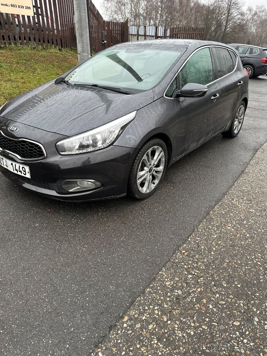 Kia Ceed 1.6crdi - 4
