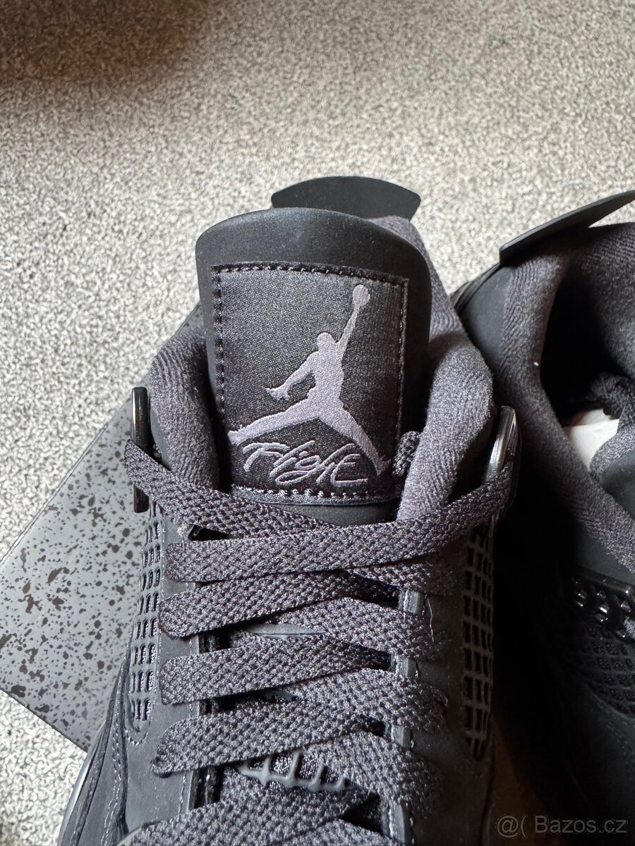 Jordan 4 Black Cat (2025) vel. 45.5 - 4