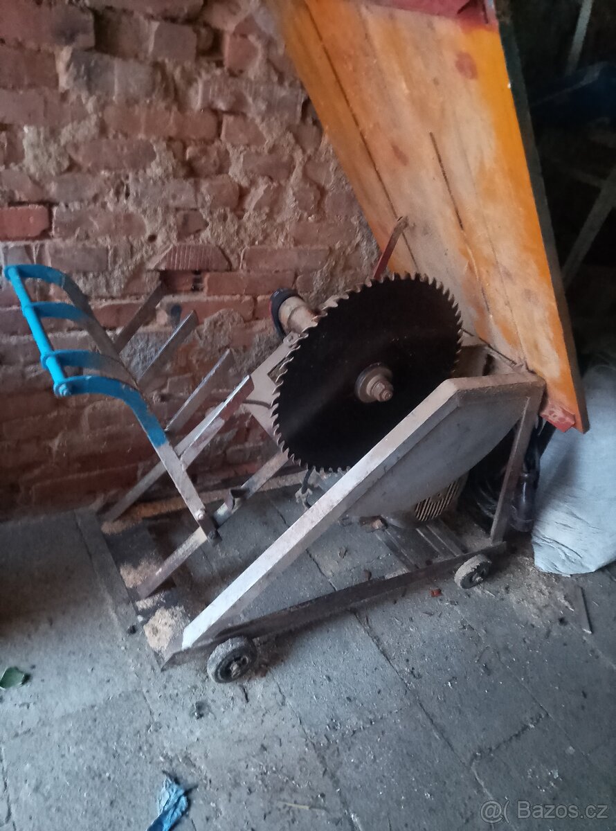 Prodám cirkulárku s kolébkou - 4