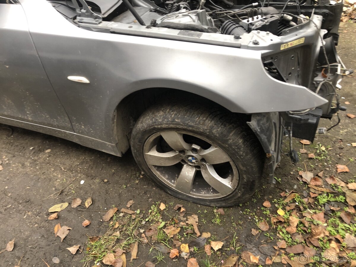 bmw 530D e60 náhradník dily , silbergrau metallic e60 - 4