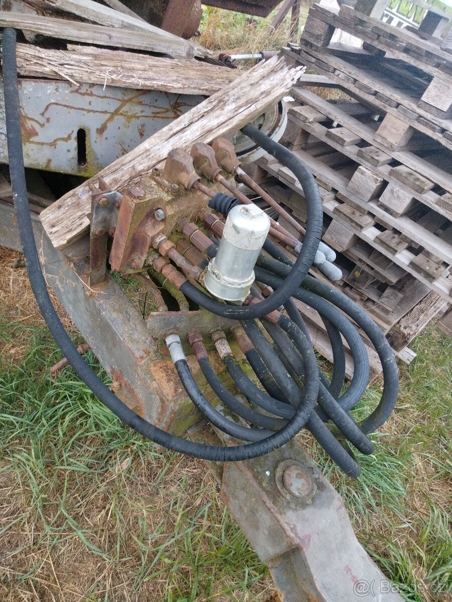 Lanový nosič kontejnerů za traktor - 4