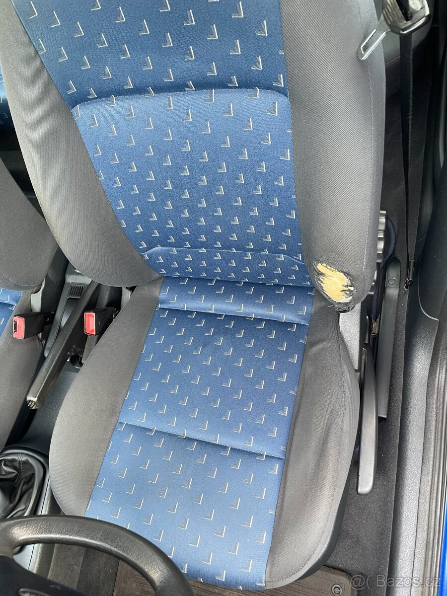 Prodám ŠKODA Octavie 1.6 75 kw rok 2003 - 4