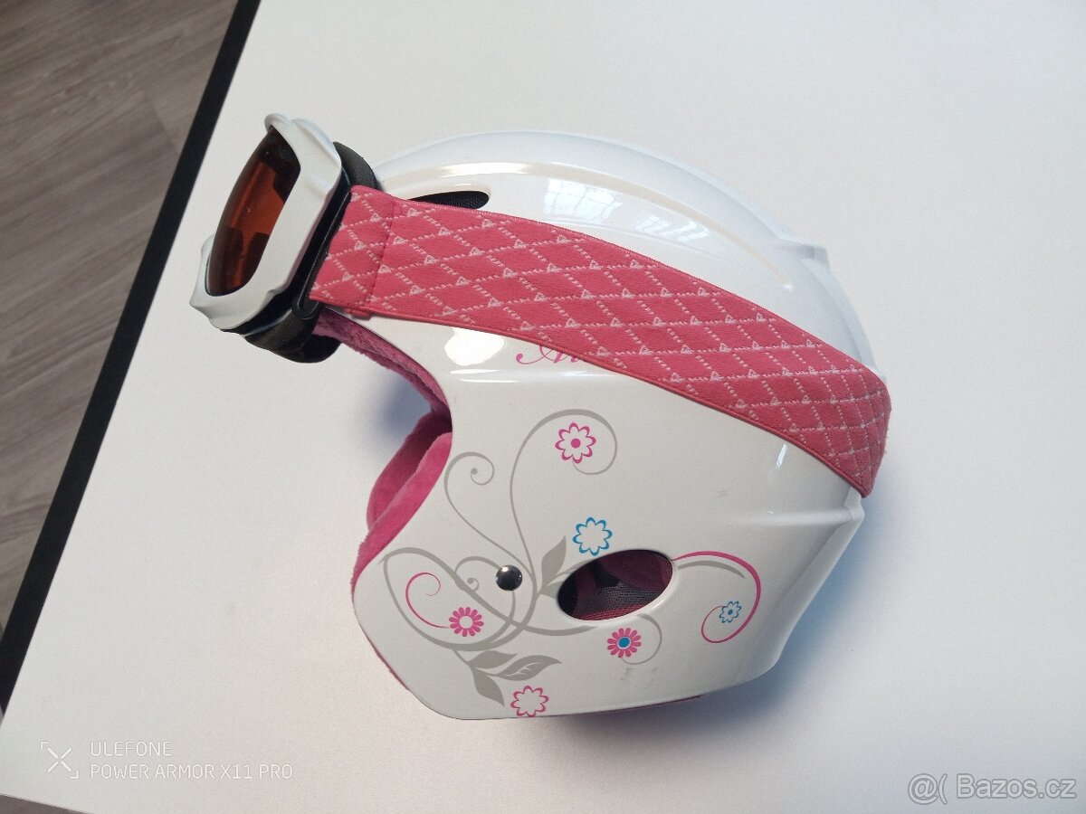 Prodám dívčí přilbu na lyže - 4