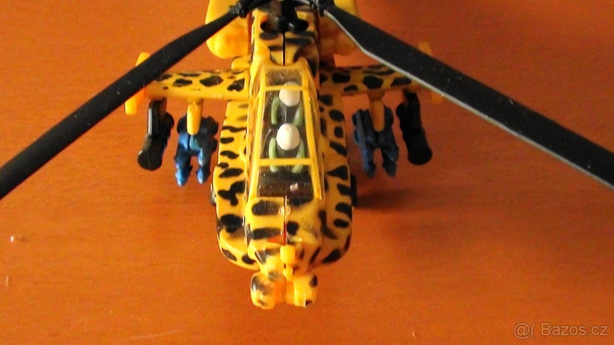 Vrtulník - plast - 4