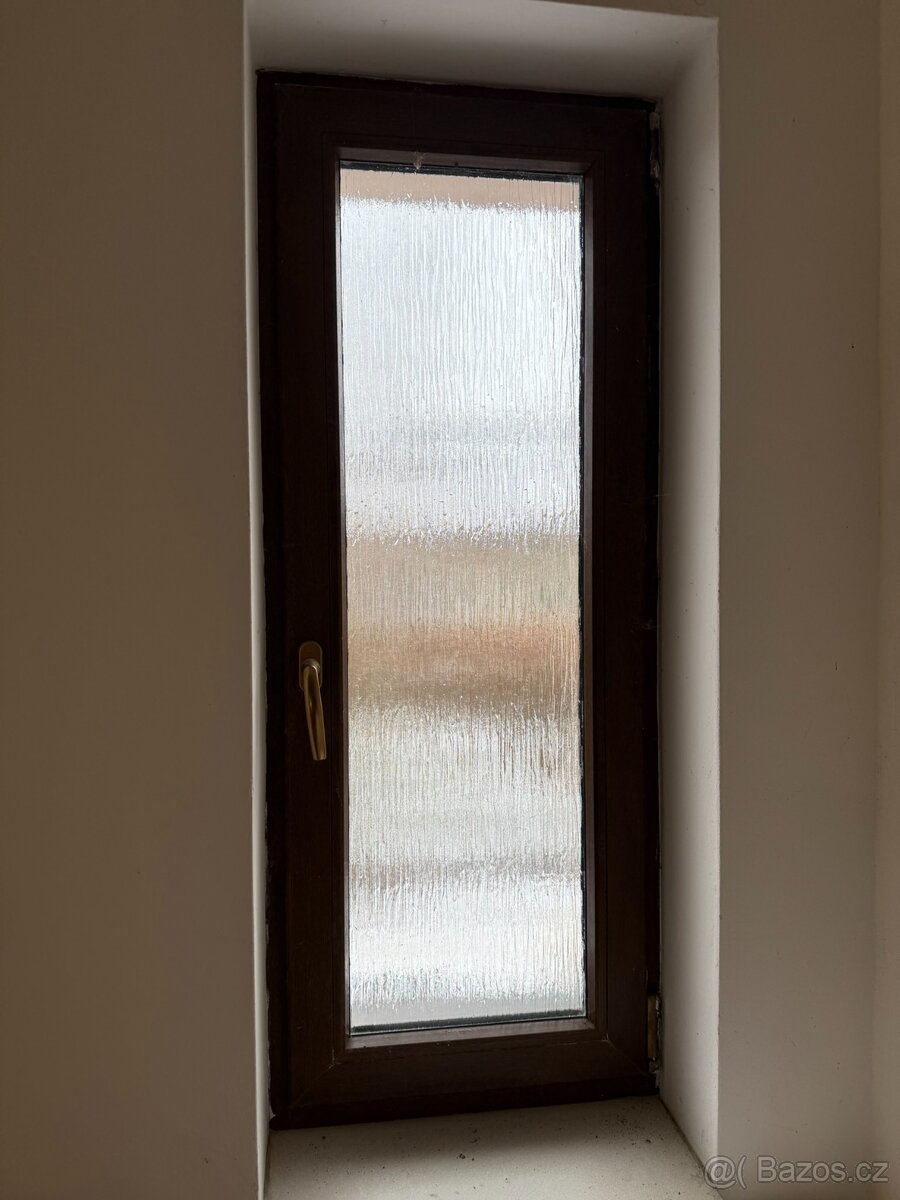 Prodám zachovalá okna - dvojskla - 4