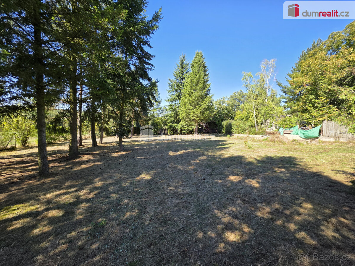 Prodej pozemku 1411m2, - 4