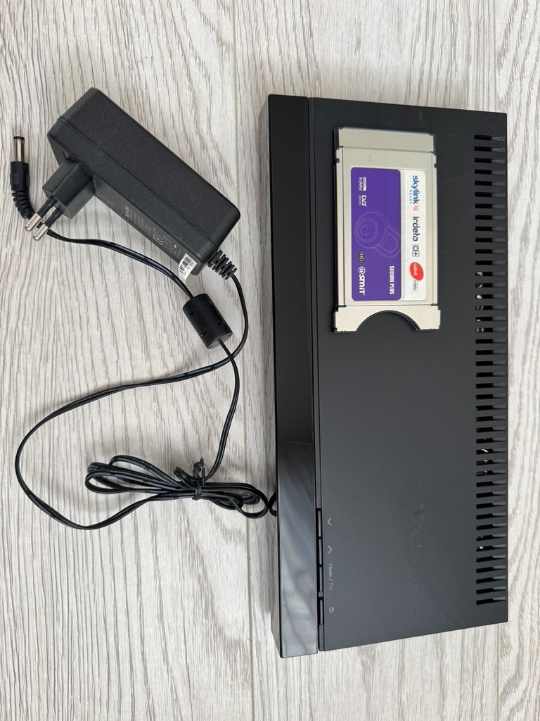 Satelitní přijímač TechniSat TechniStar S3 ISIO - 4