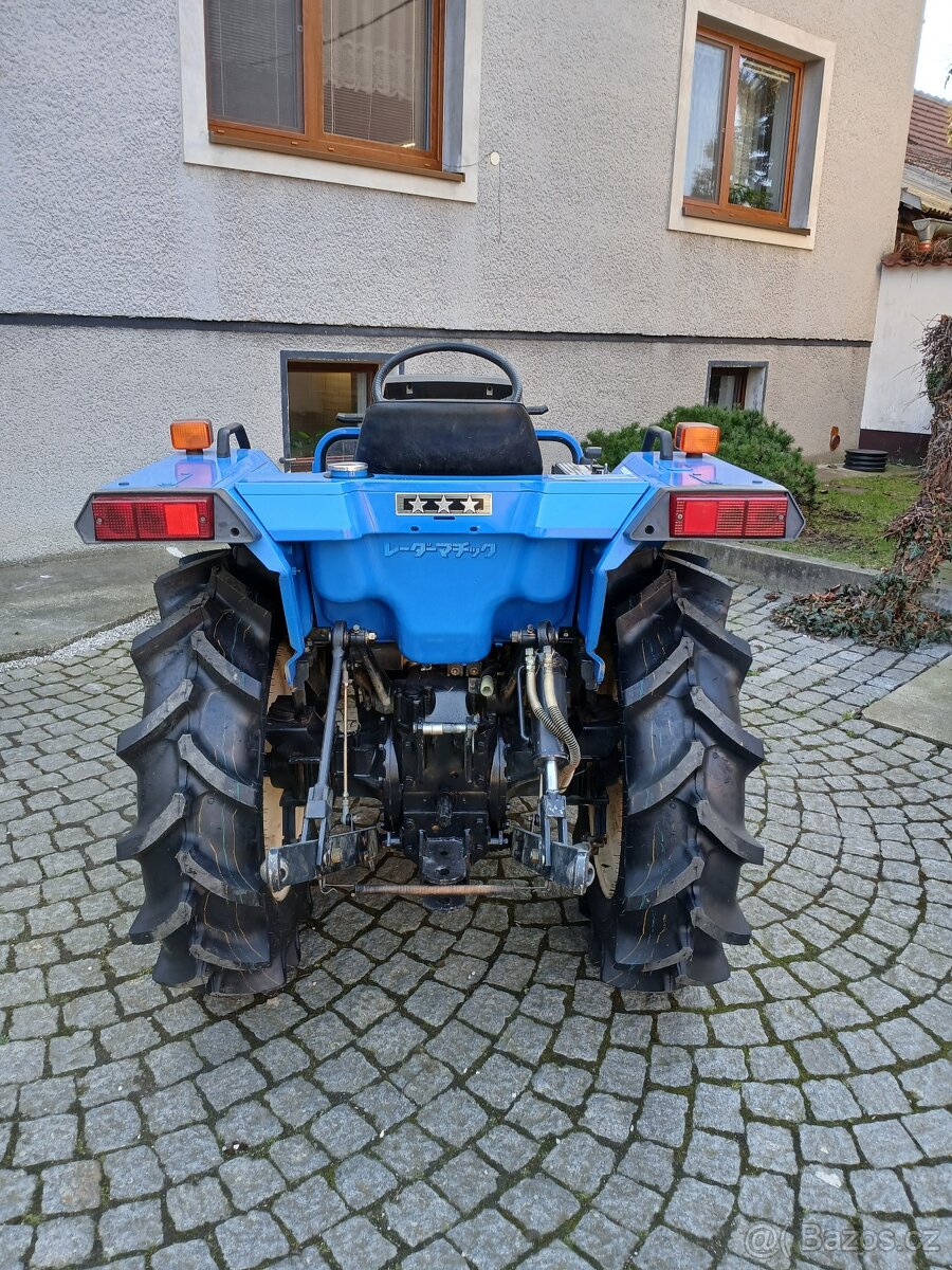 ISEKI Landleader 215 - 4