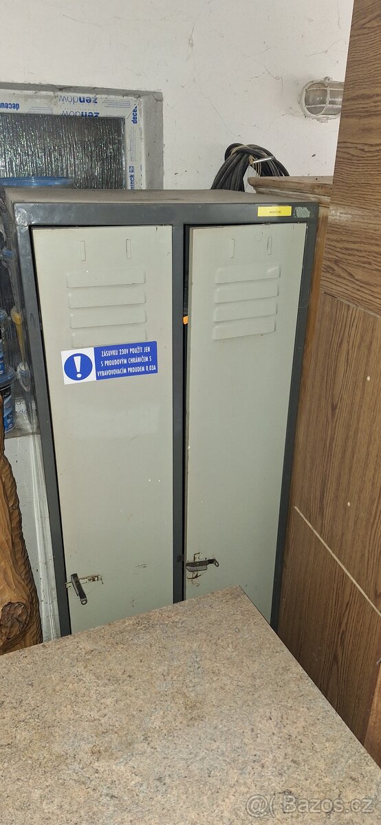 Daruji zdarma různé skříně - 4