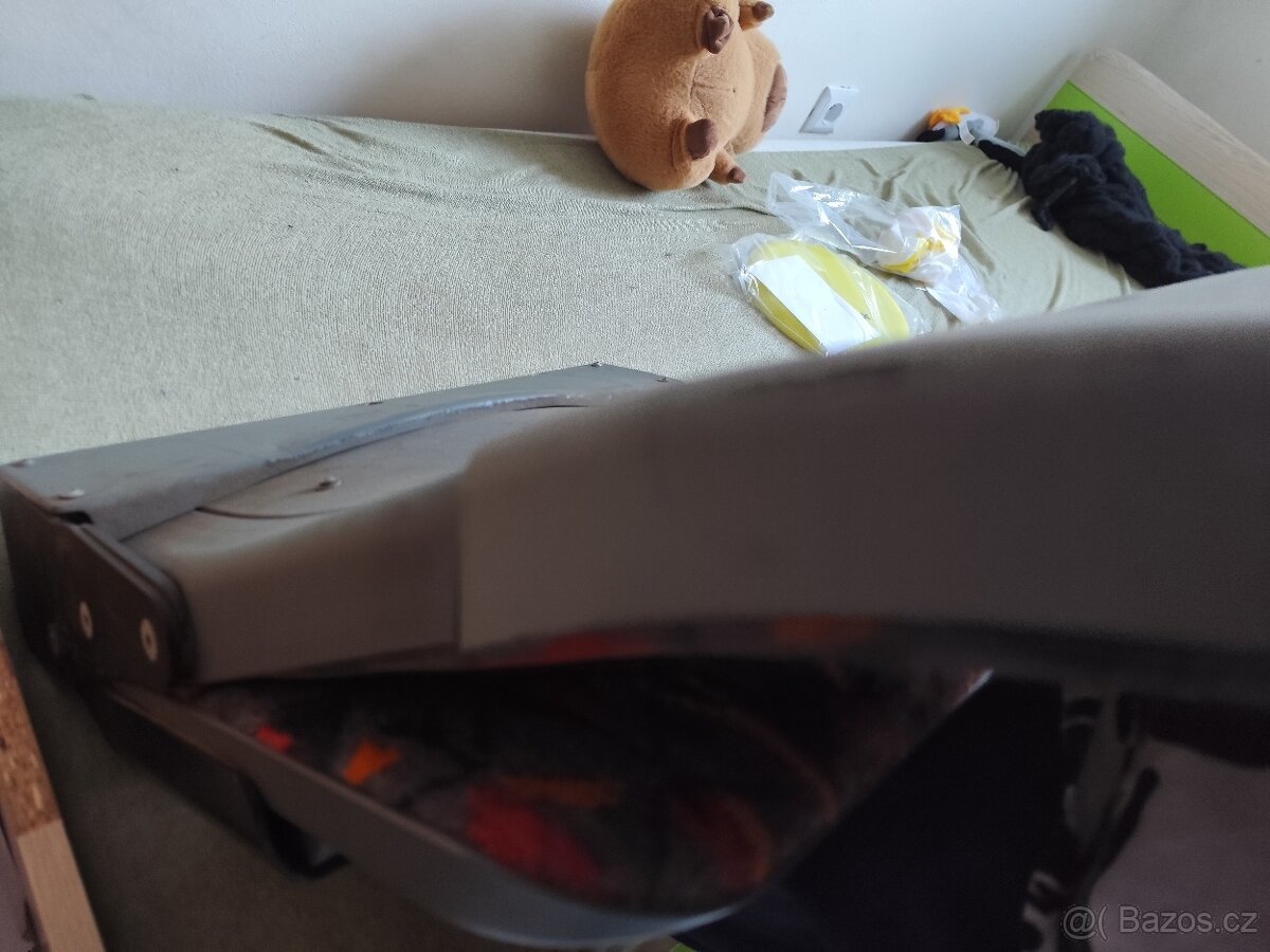 Sedačka z autobusu SOR - 4