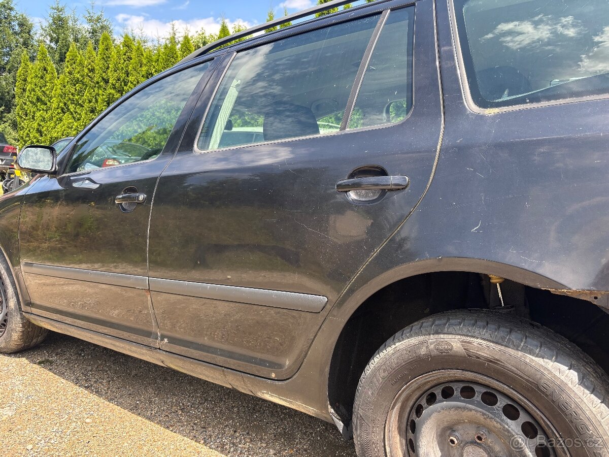 Skoda octavia II / 2 nahradni dily - 4