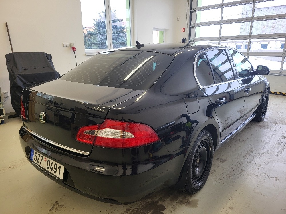 Škoda Superb 2.0 TDI Elegance,2012,DSG - 4