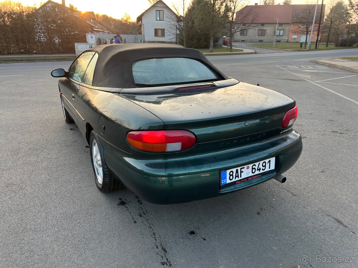 Chrysler Stratus LX 2.0i - 4