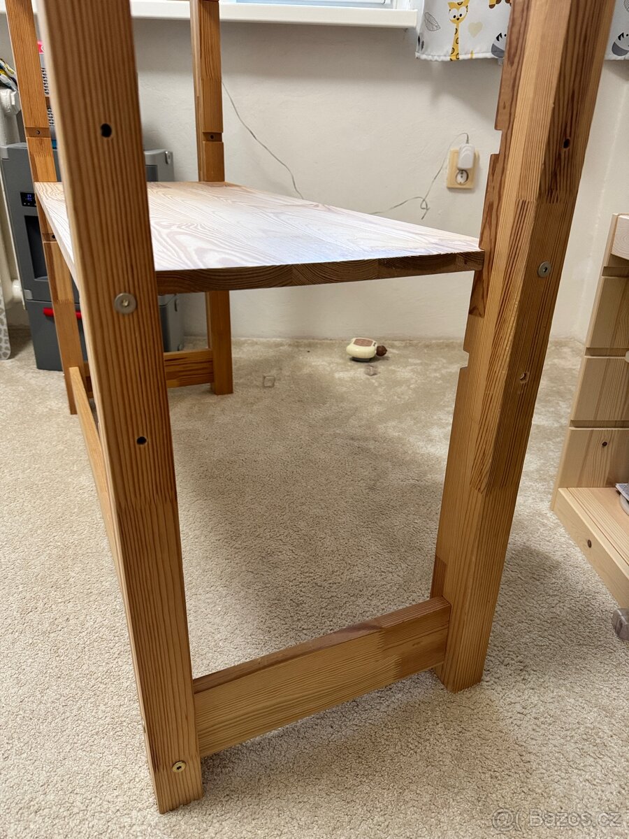 Dřevěný stůl STOLLY ze dřeva - 4